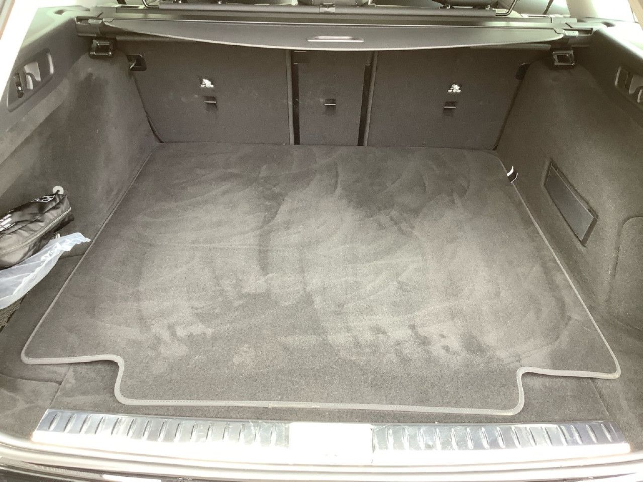 Mercedes-Benz E-Klasse – Bild 9