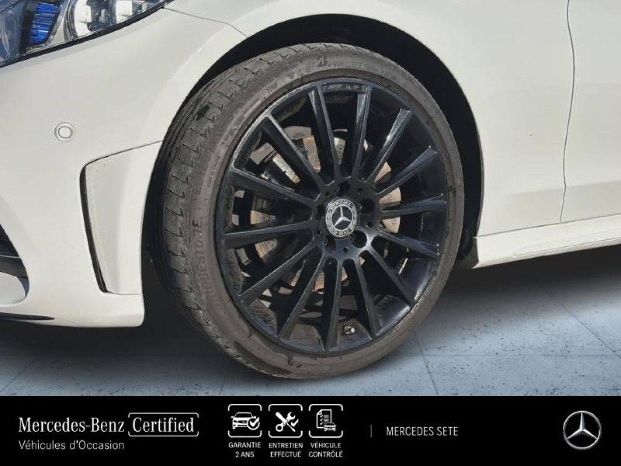 Photo du v&eacute;hicule 9 / 18