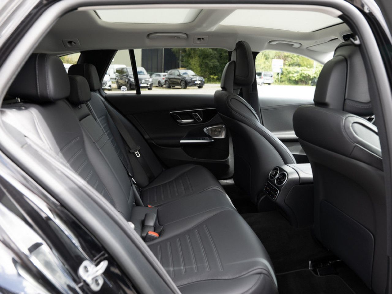 Mercedes-Benz C-Klasse – Bild 4