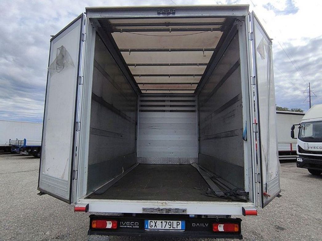 IVECO | 35C16