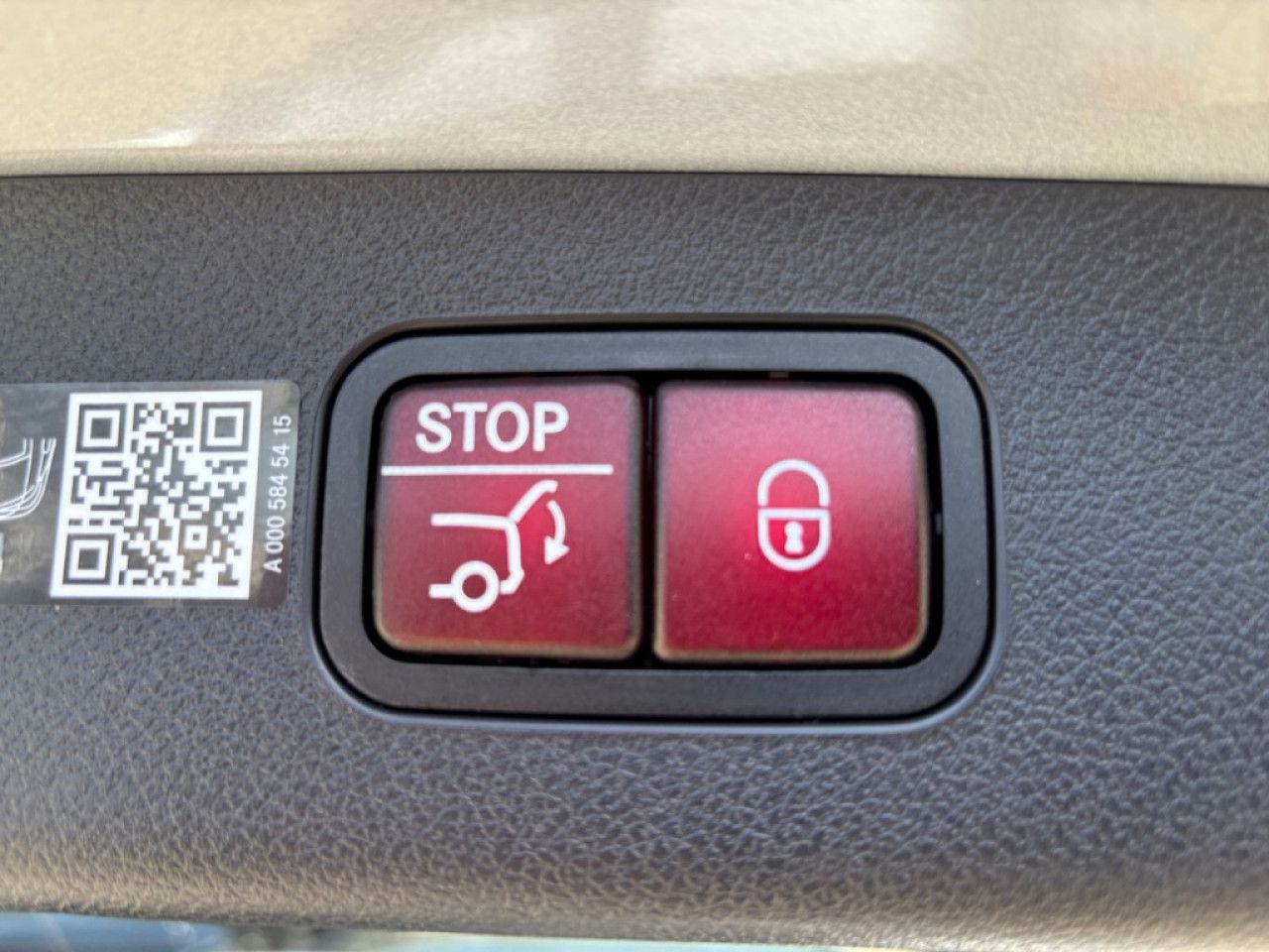 Mercedes-Benz E-Klasse – Bild 16