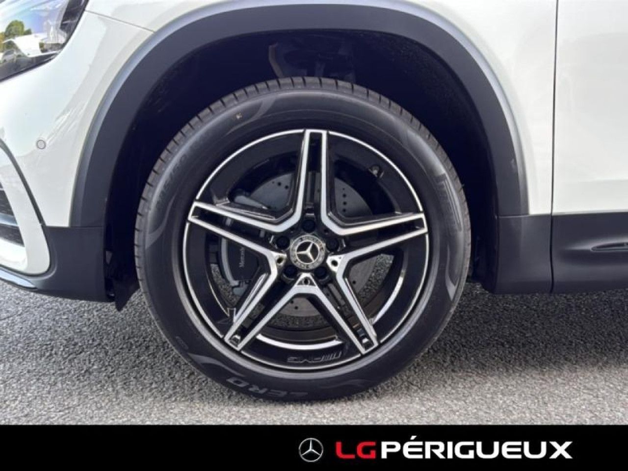 Photo du v&eacute;hicule 17 / 18