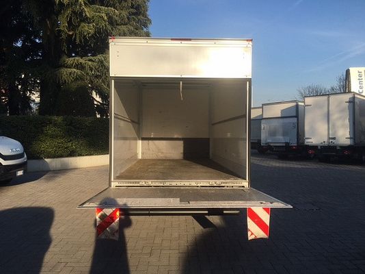 Vehicle image 7 / 10