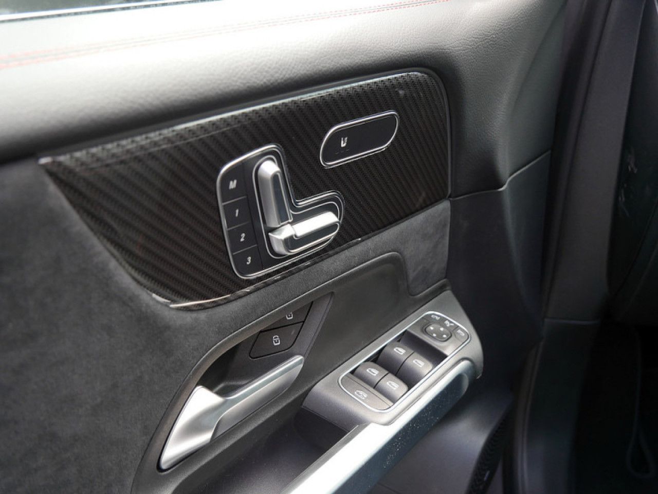 Mercedes-Benz GLB – Bild 15
