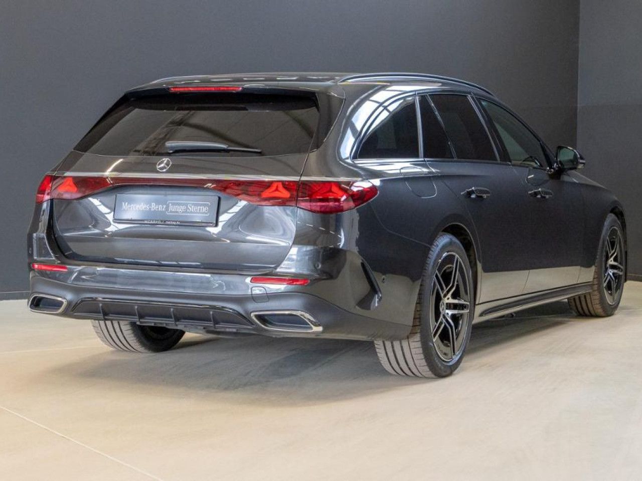 Mercedes-Benz E-Klasse – Bild 3