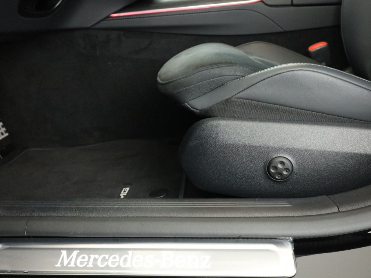 Mercedes-Benz E-Klasse – Bild 27