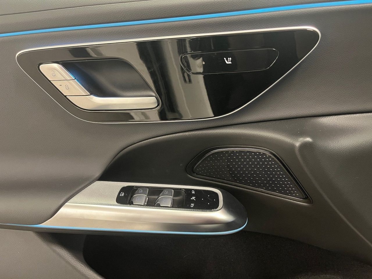 Mercedes-Benz E-Klasse – Bild 18