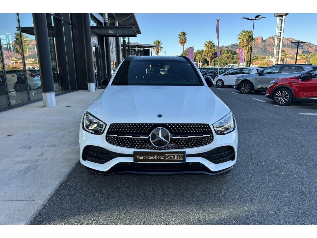 Photo du v&eacute;hicule 2 / 10