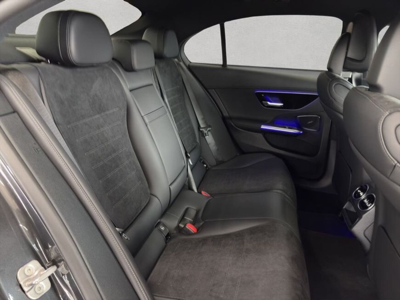 Mercedes-Benz C-Klasse – Bild 17