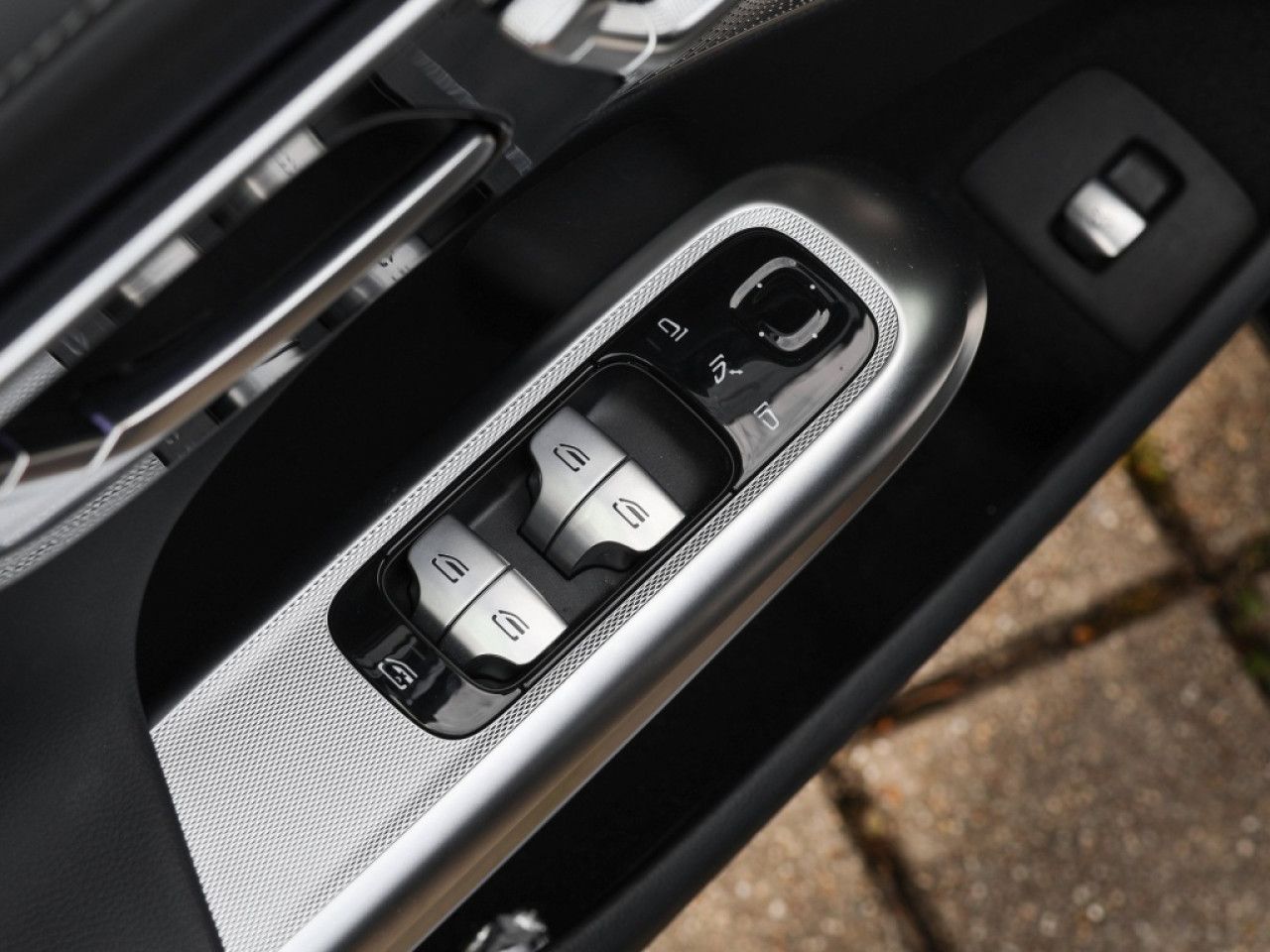 Mercedes-Benz E-Klasse – Bild 14