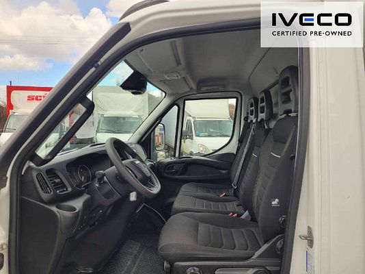 Immagine del veicolo 6 / 9