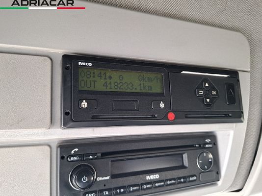 Vehicle image 12 / 13