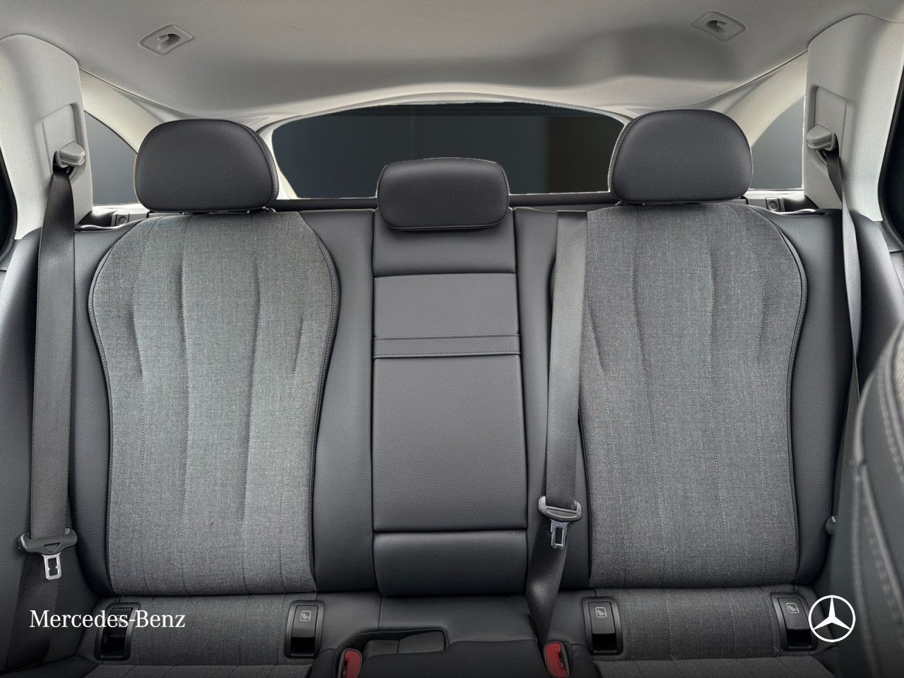 Mercedes-Benz E-Klasse – Bild 15
