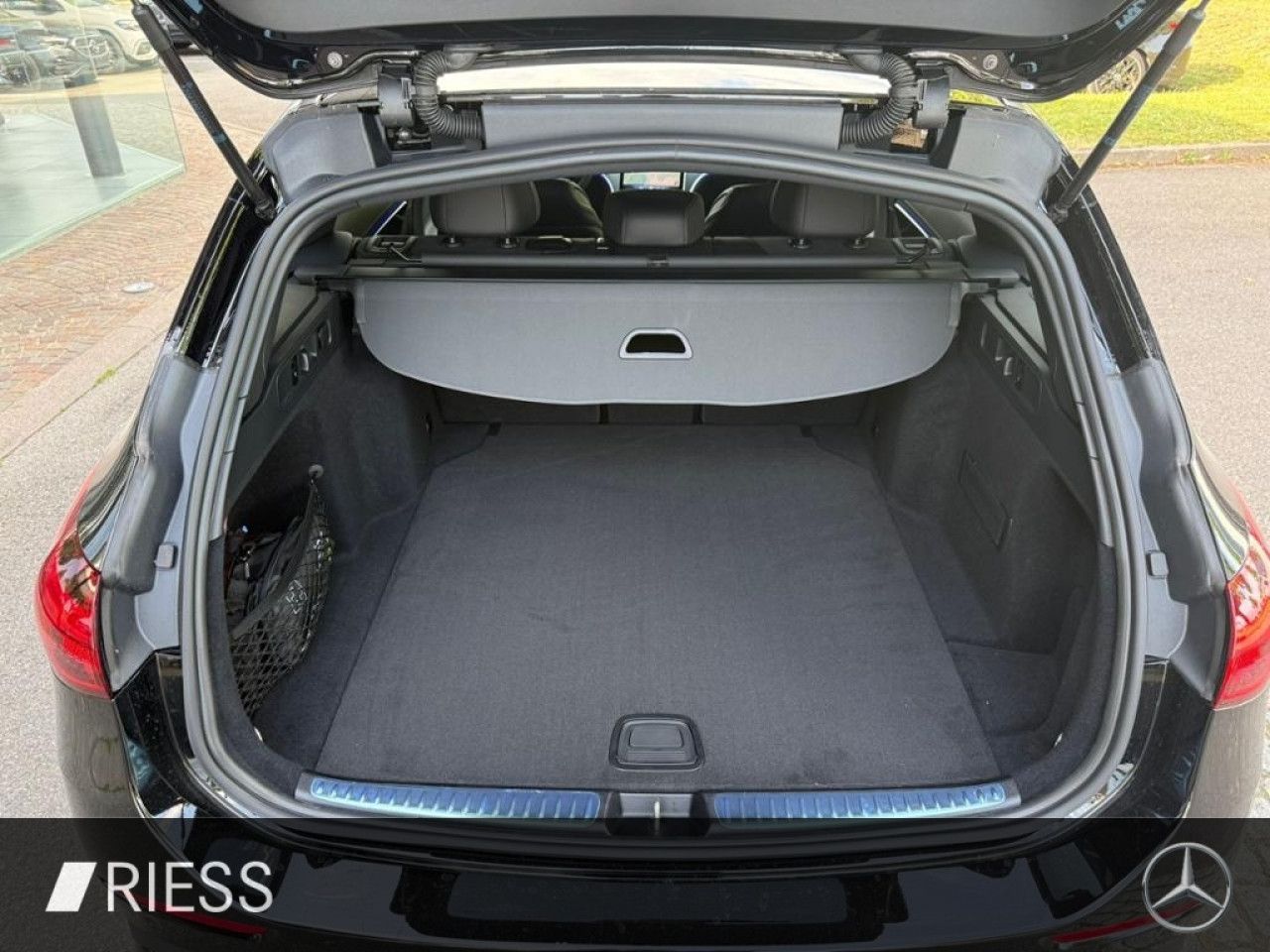 Mercedes-Benz C-Klasse – Bild 13
