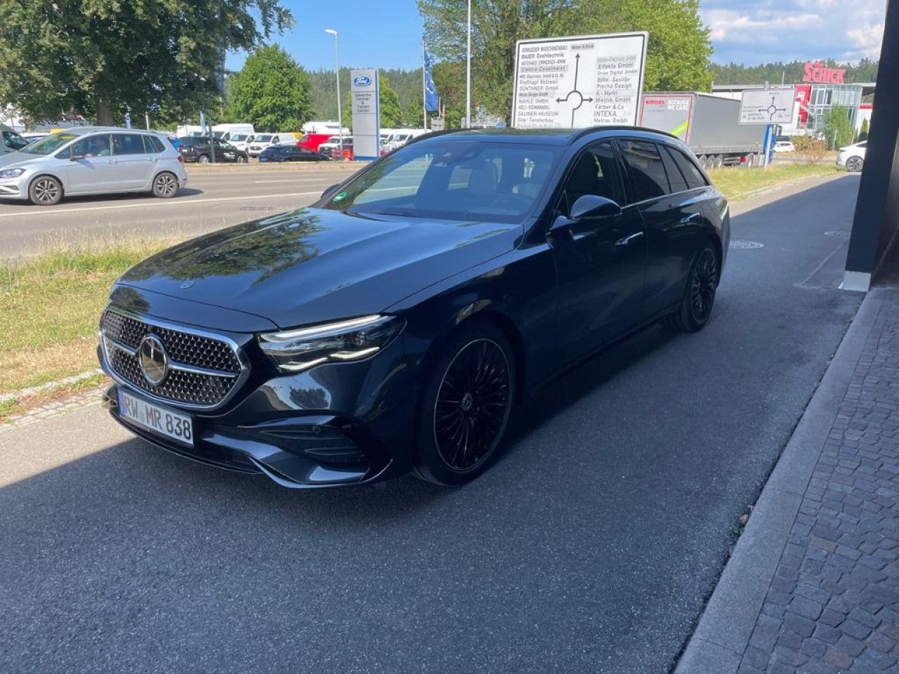 Mercedes-Benz E-Klasse – Bild 7