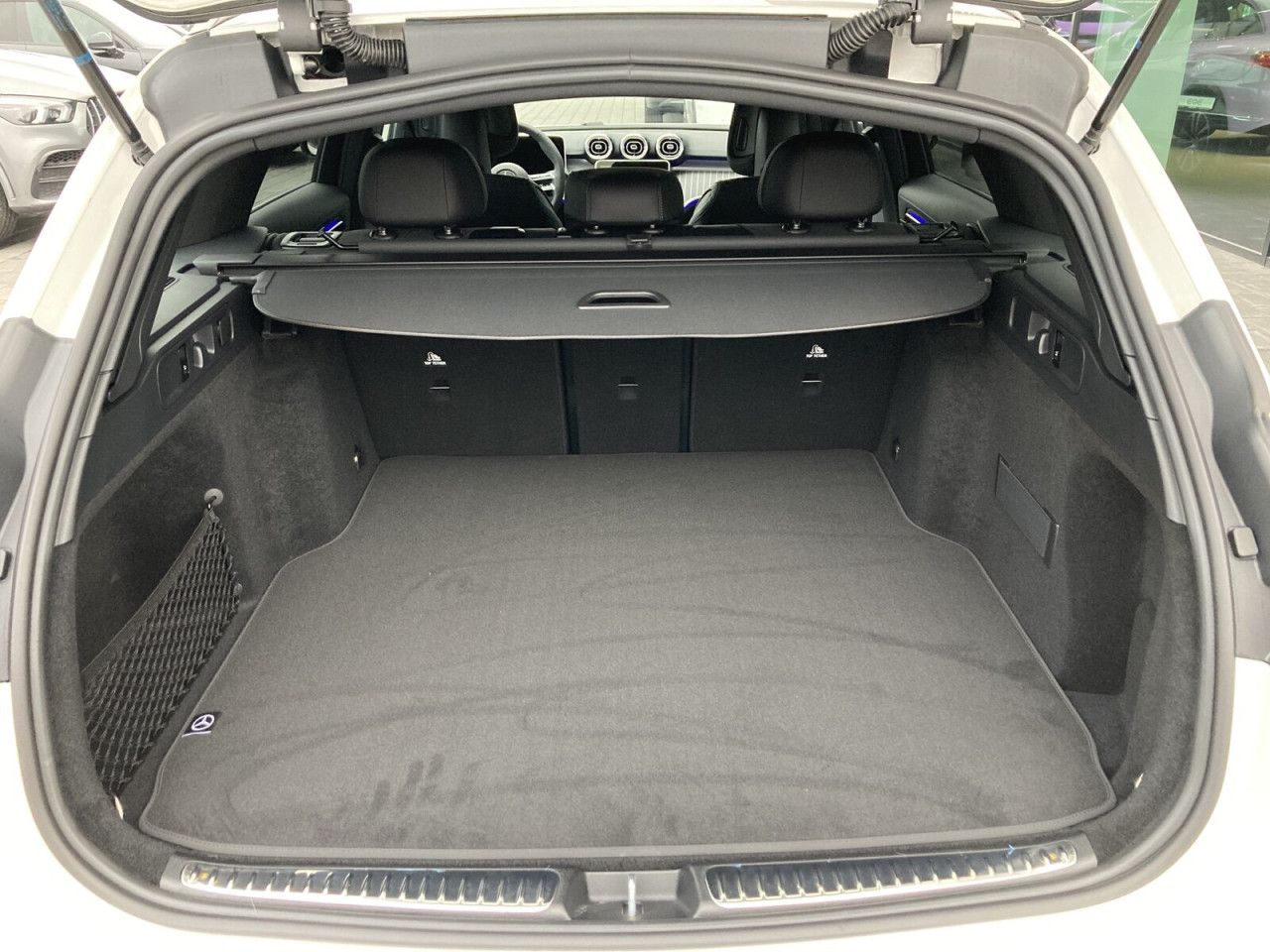 Mercedes-Benz C-Klasse – Bild 9
