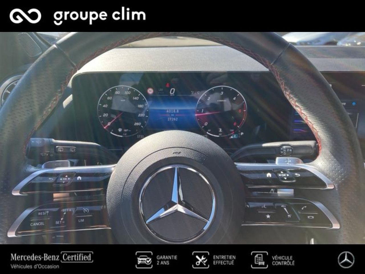 Photo du v&eacute;hicule 16 / 18