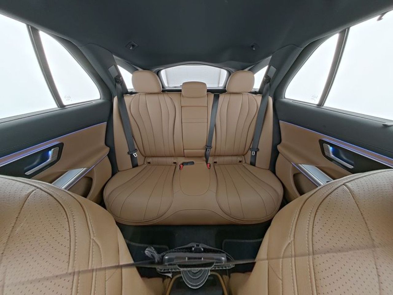 Mercedes-Benz E-Klasse – Bild 7