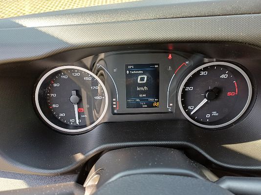 Vehicle image 11 / 12