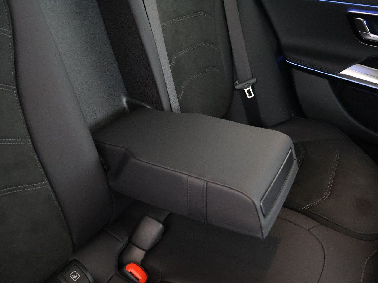 Mercedes-Benz E-Klasse – Bild 20