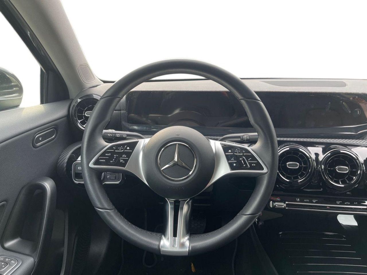 Imagem do veículo 13 / 20