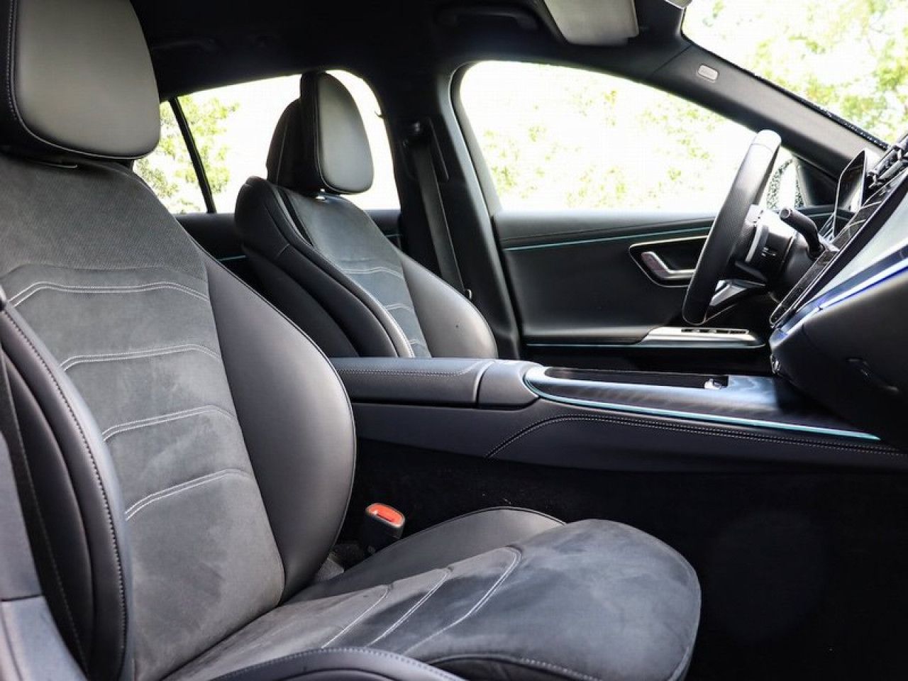 Mercedes-Benz E-Klasse – Bild 22