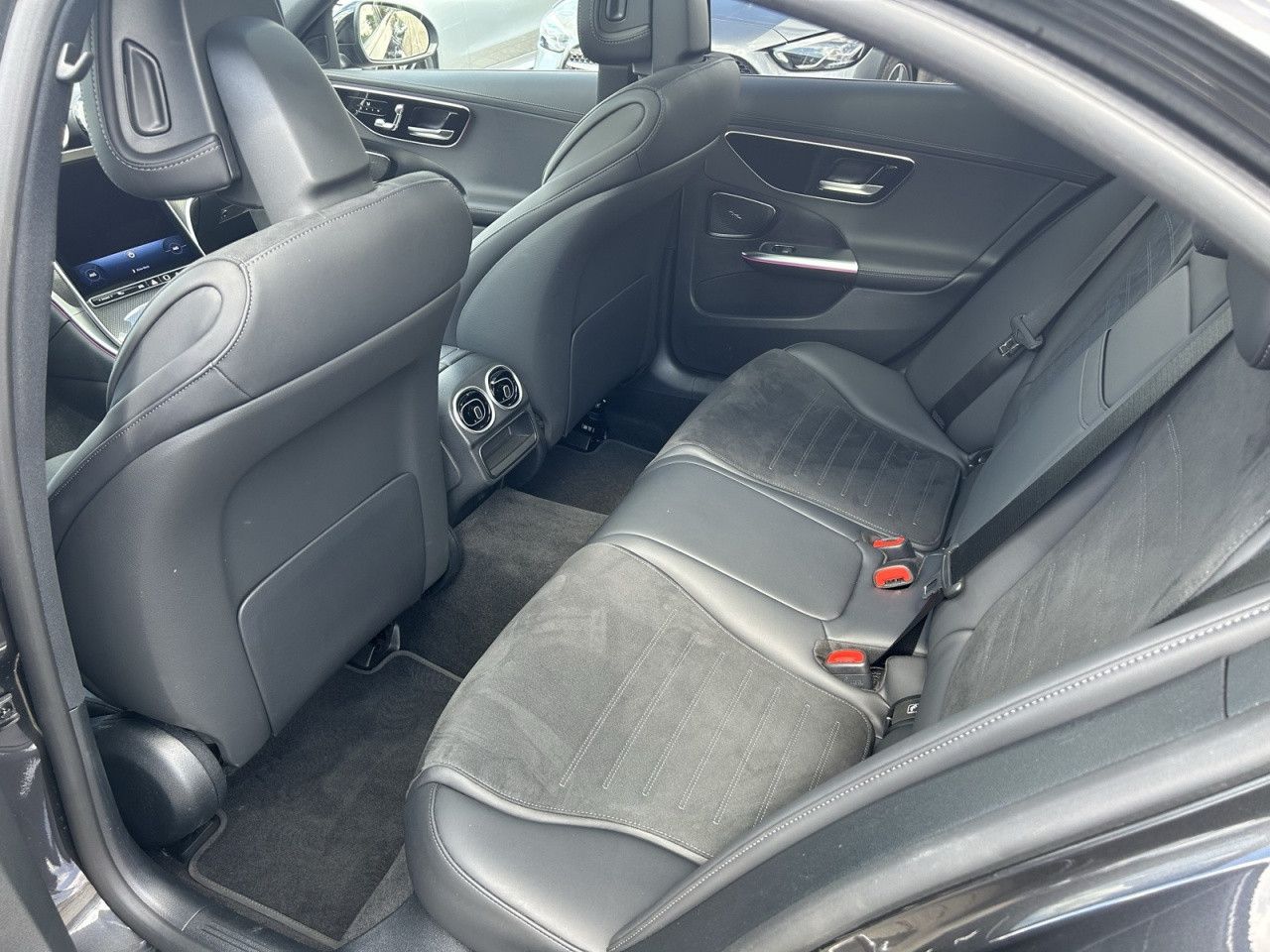 Mercedes-Benz C-Klasse – Bild 12