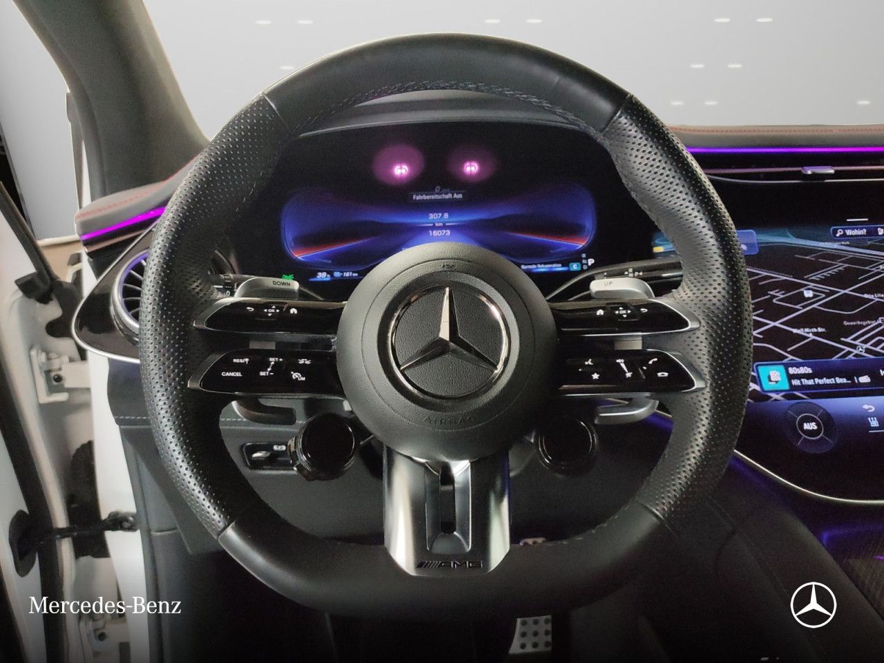 Mercedes-Benz EQE SUV – Bild 11