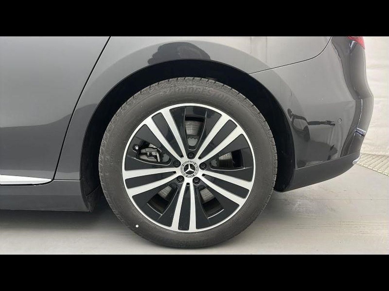 Photo du v&eacute;hicule 16 / 18