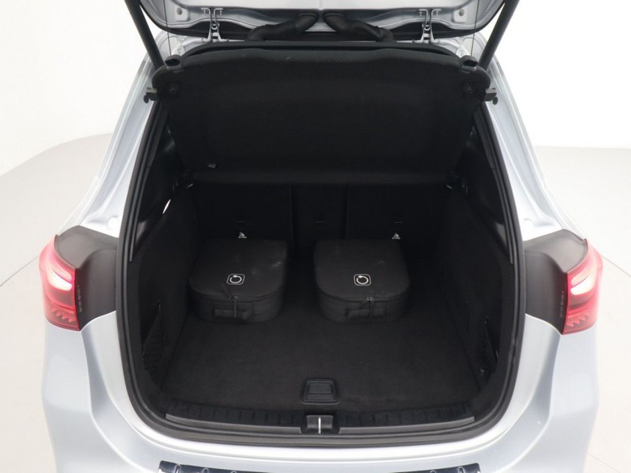 Imagem do veículo 17 / 18