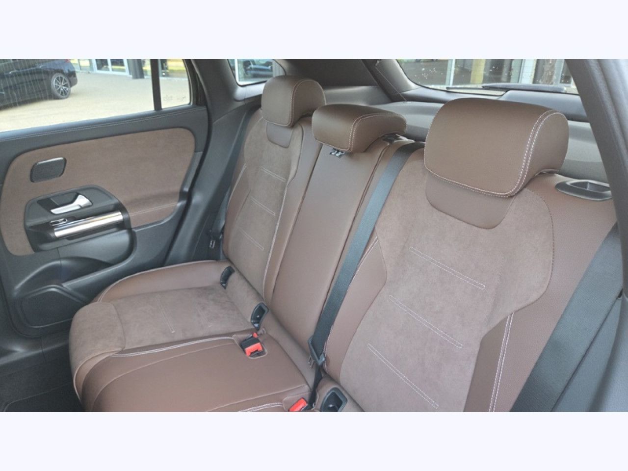 Photo du v&eacute;hicule 13 / 18