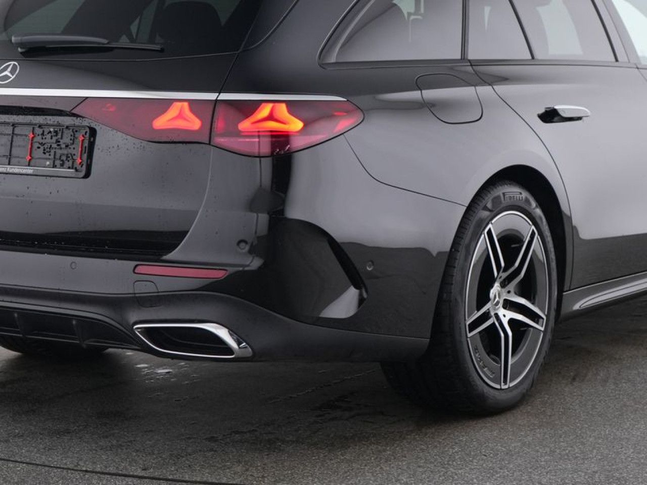Mercedes-Benz E-Klasse – Bild 9