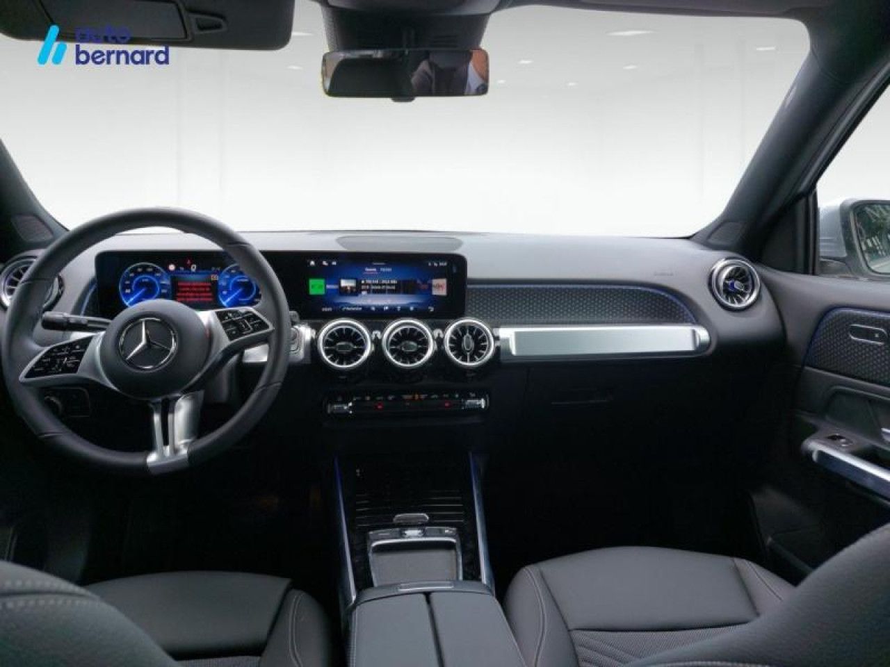 Photo du v&eacute;hicule 8 / 18