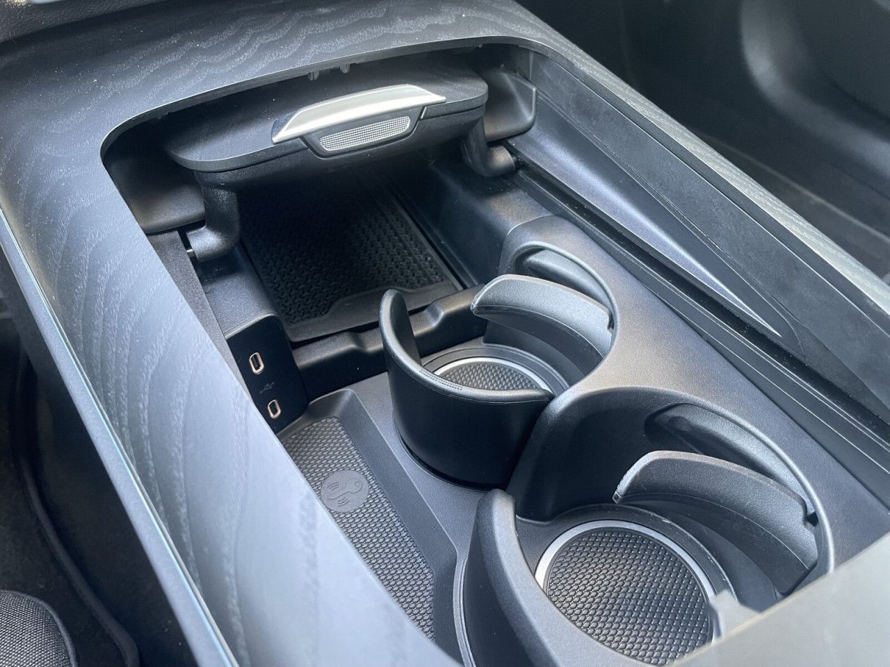 Mercedes-Benz E-Klasse – Bild 23