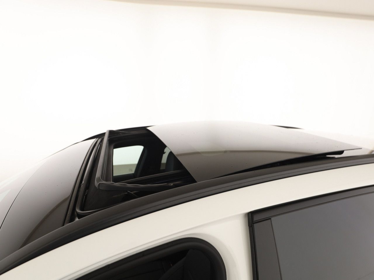 Mercedes-Benz C-Klasse – Bild 24