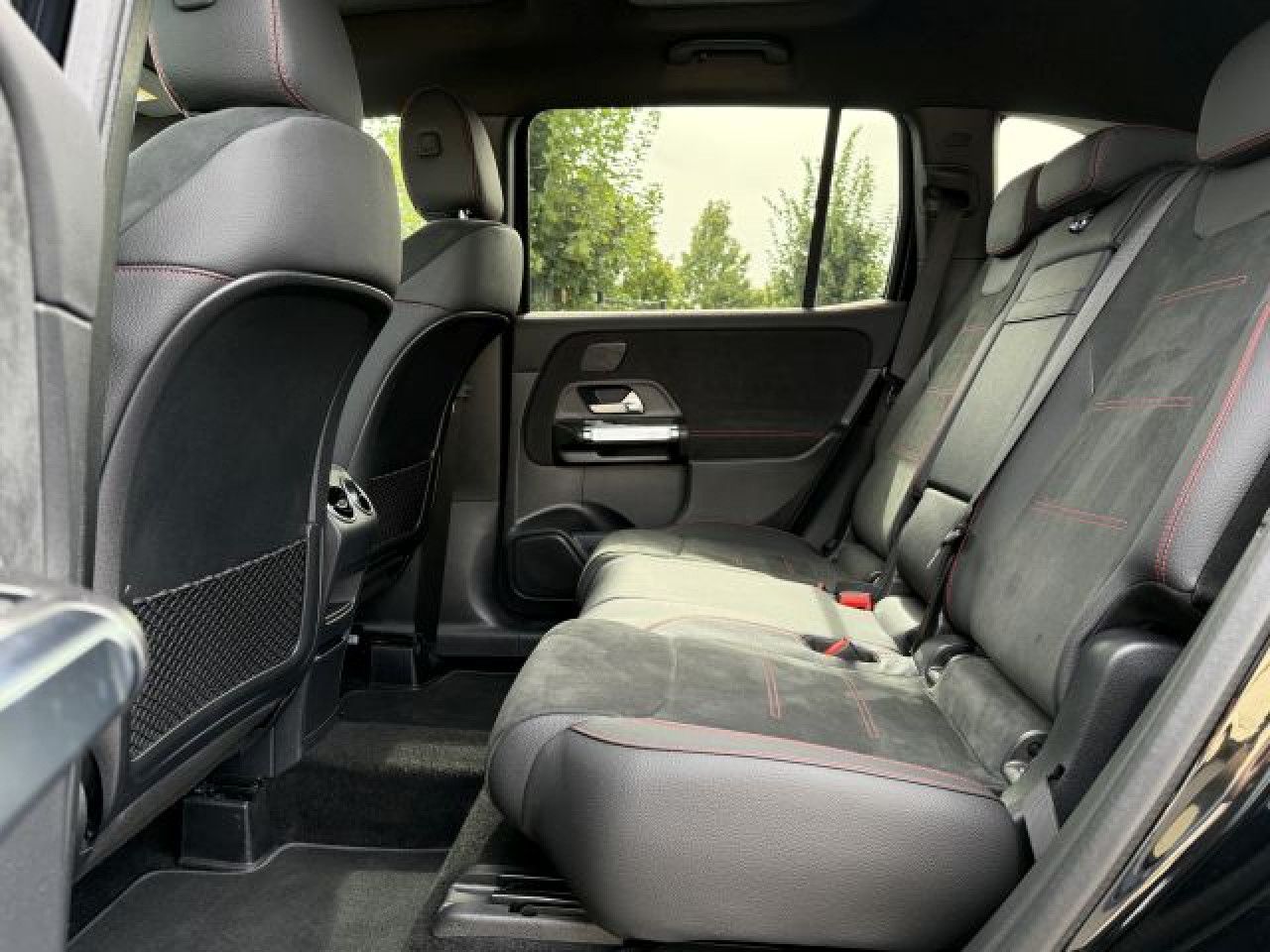 Mercedes-Benz GLB – Bild 12
