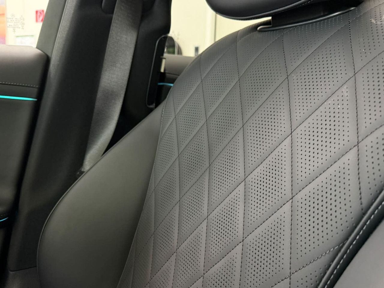 Mercedes-Benz E-Klasse – Bild 21