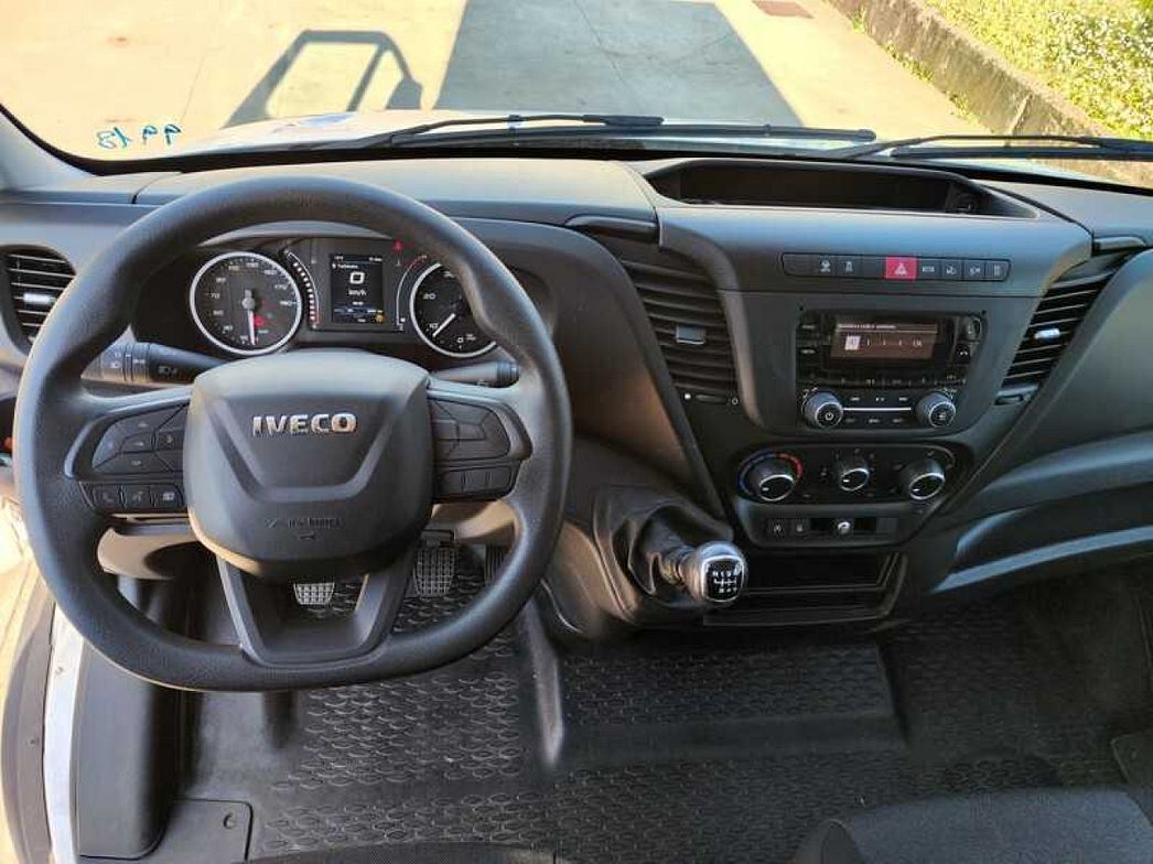 IVECO | 35C14 FURGONE CON SPONDA