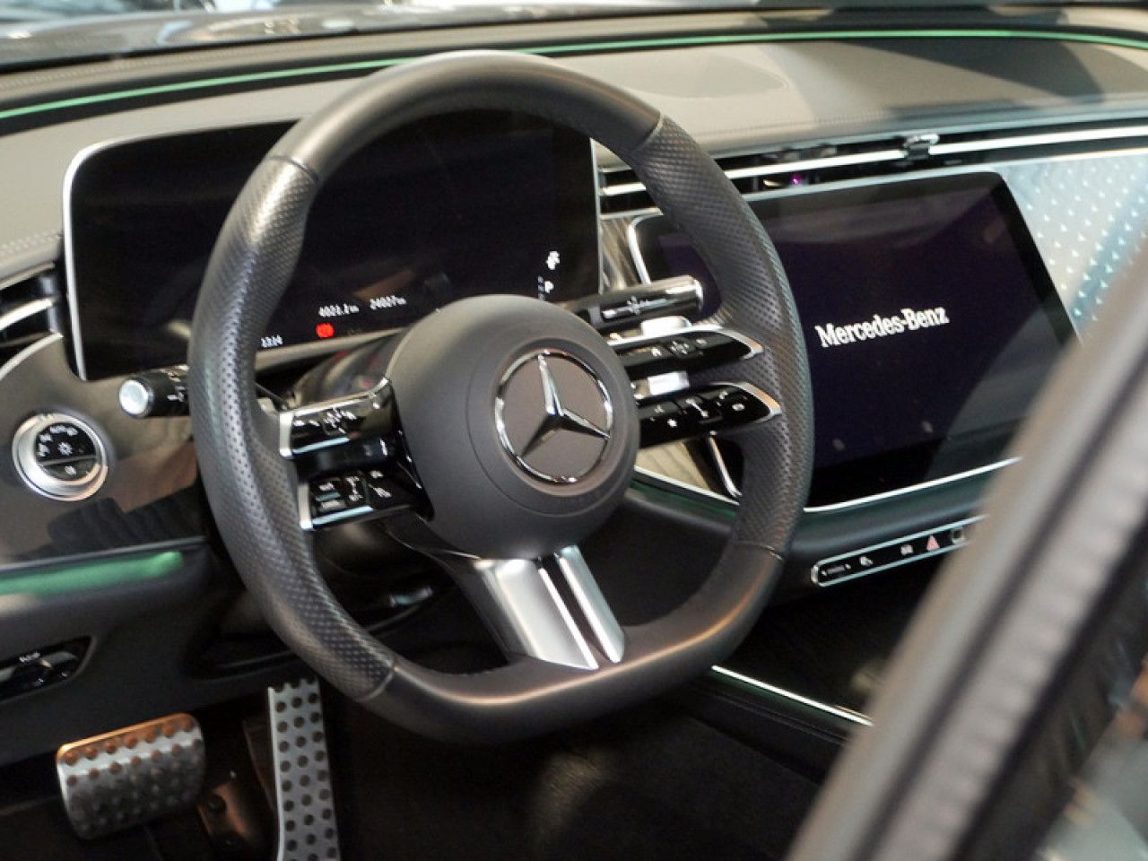 Mercedes-Benz E-Klasse – Bild 12