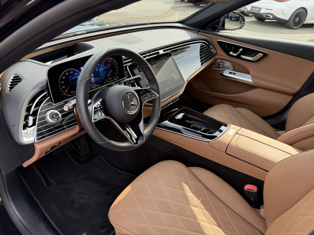Mercedes-Benz E-Klasse – Bild 6
