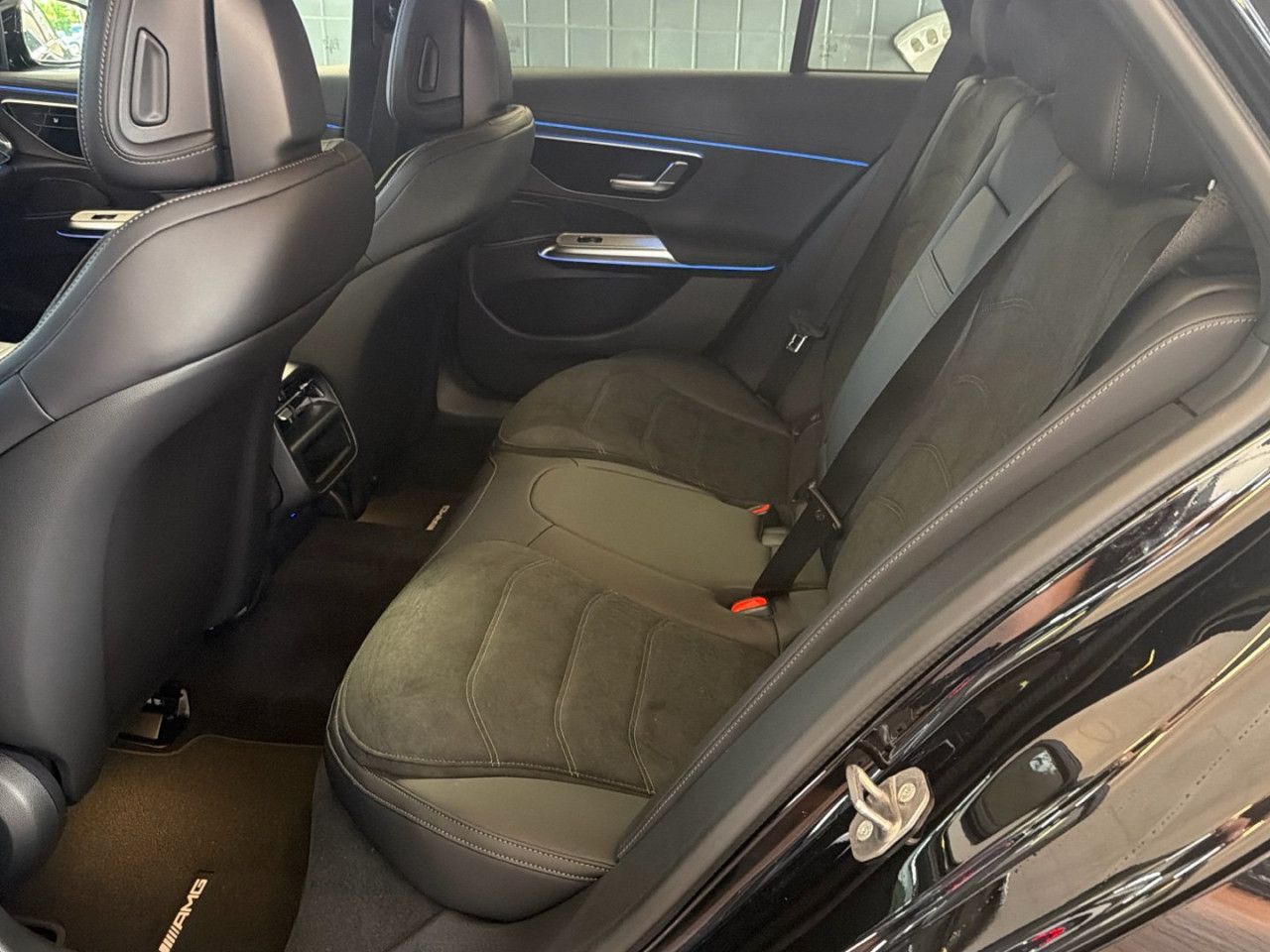 Mercedes-Benz E-Klasse – Bild 15