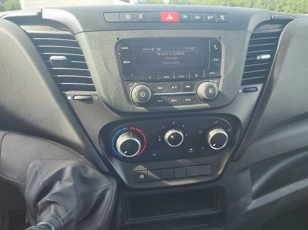 IVECO | Daily 35 C14H BOX