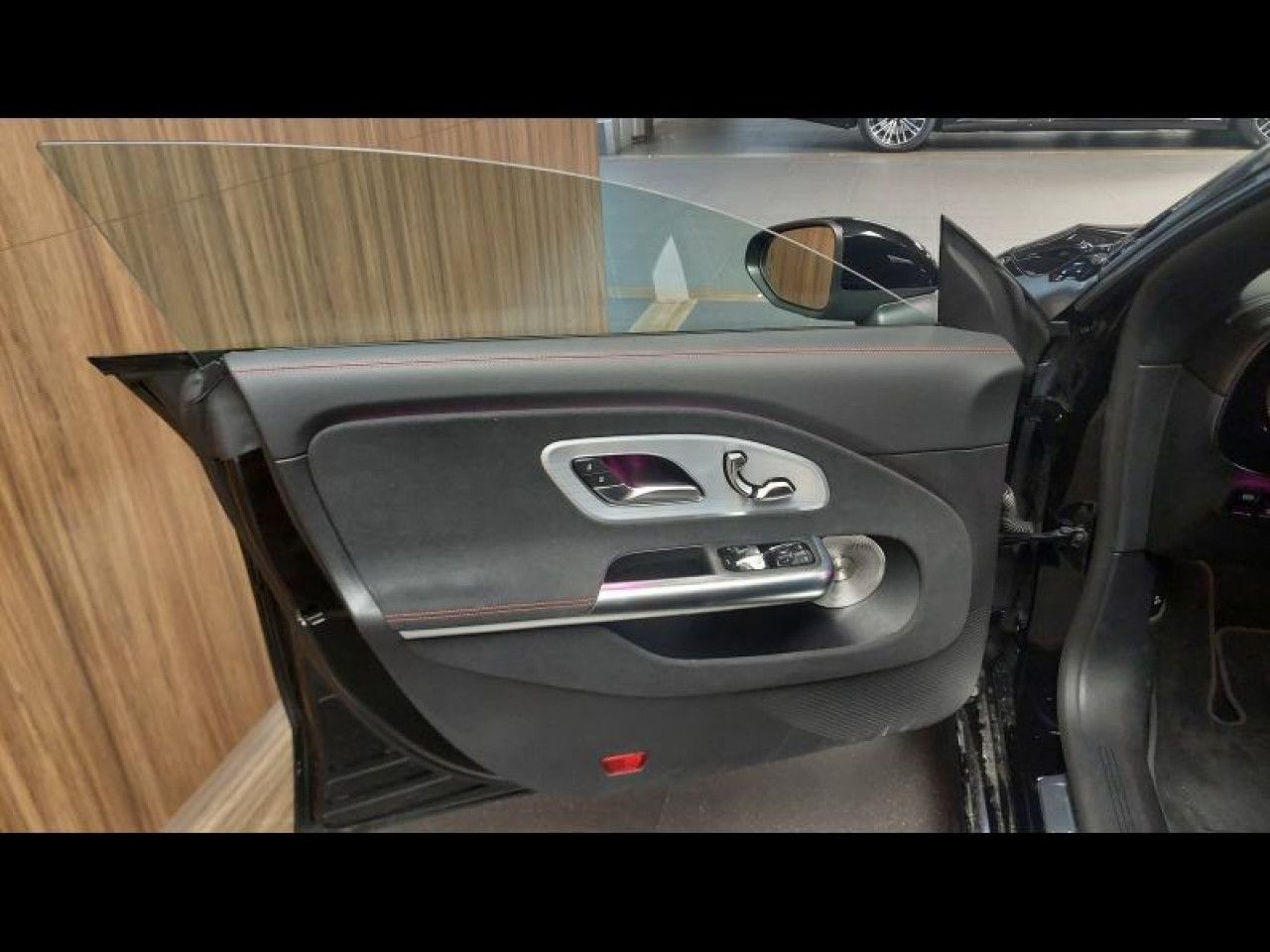 Photo du véhicule 17 / 18