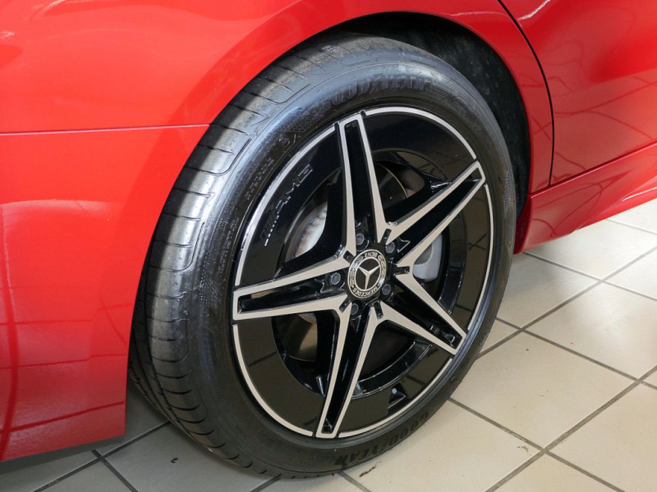 Mercedes-Benz C-Klasse – Bild 9