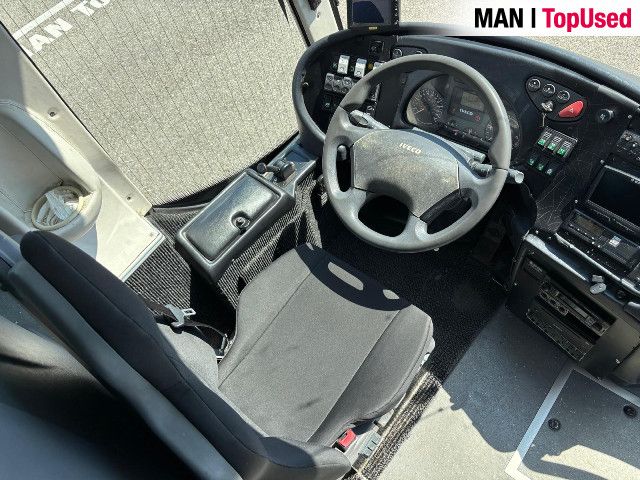 IVECO Noge Touring 63 Pax 17