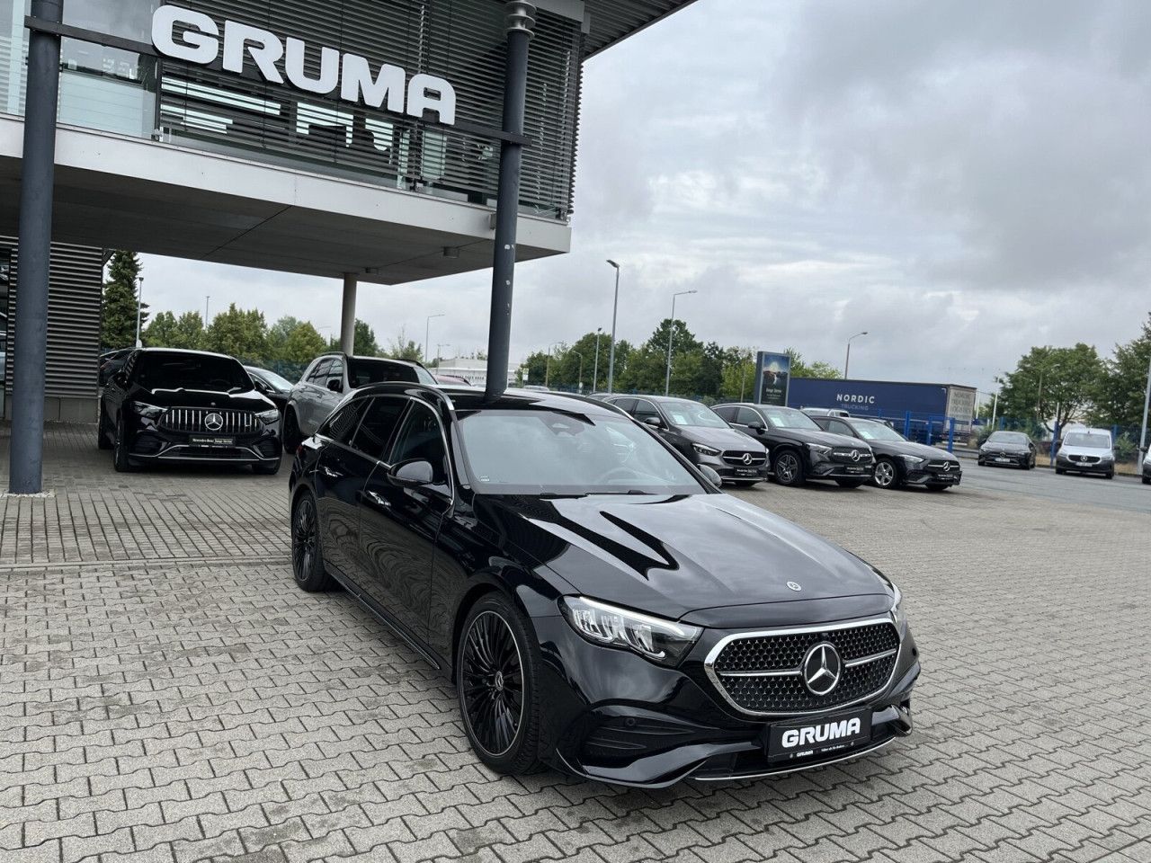 Mercedes-Benz E-Klasse – Bild 3