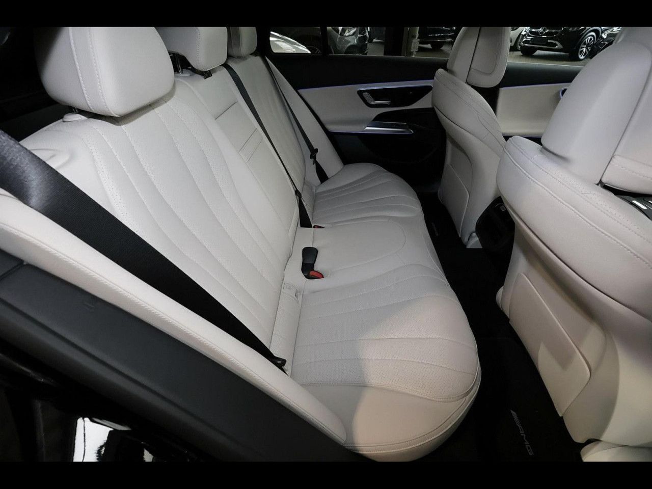 Mercedes-Benz E-Klasse – Bild 6