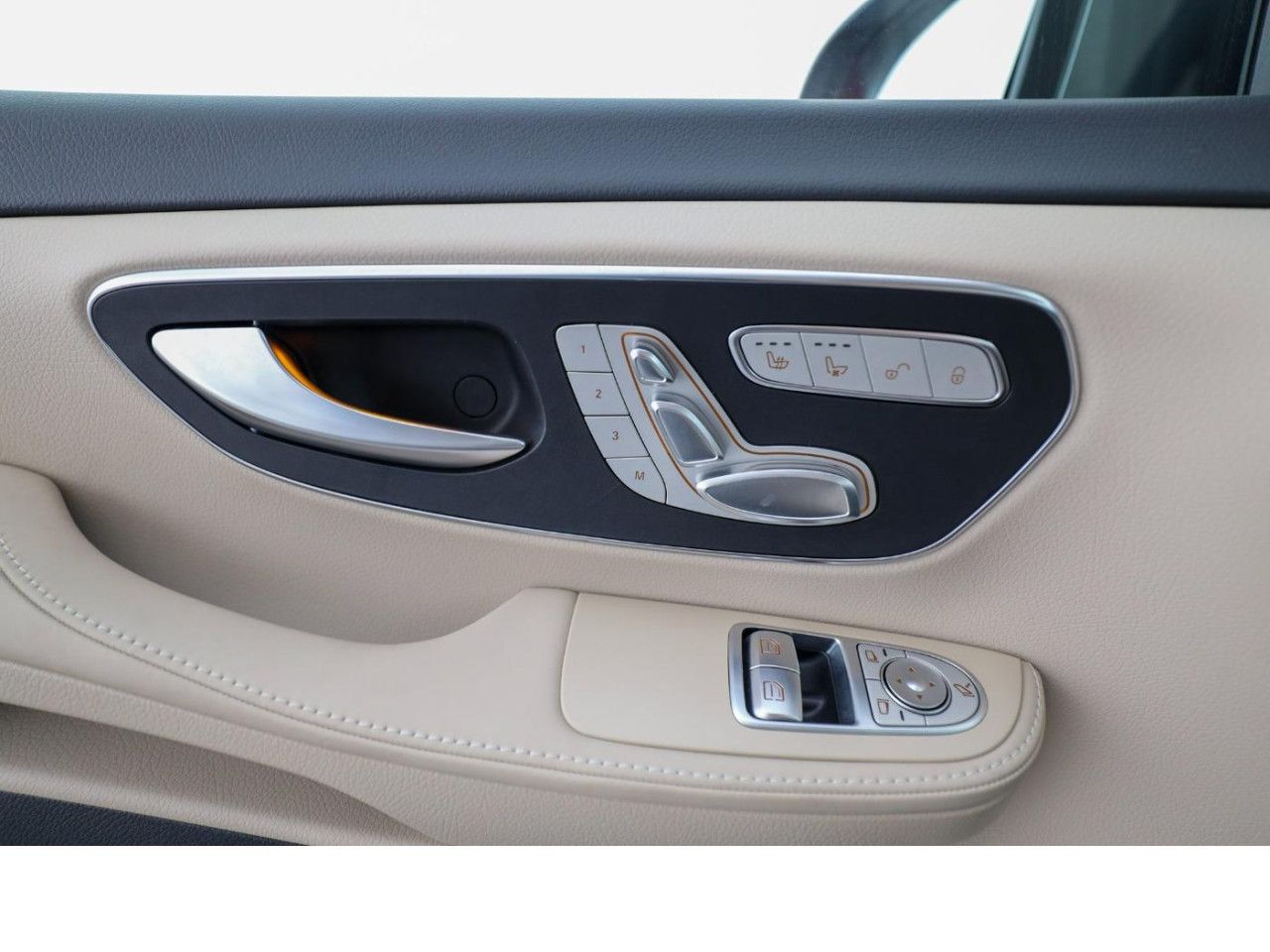 Fahrzeugbild 14 / 22