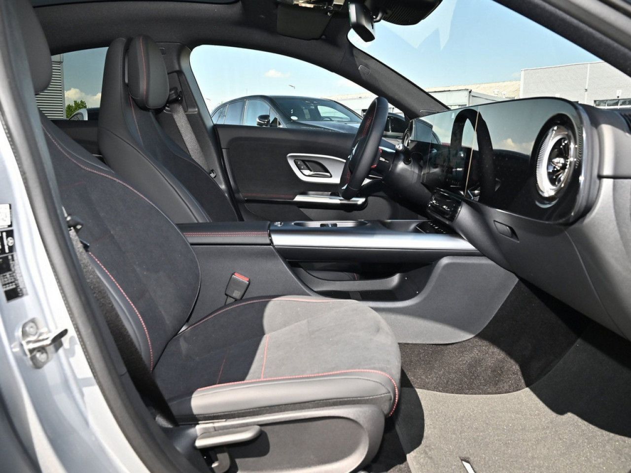 Mercedes-Benz CLA – Bild 2
