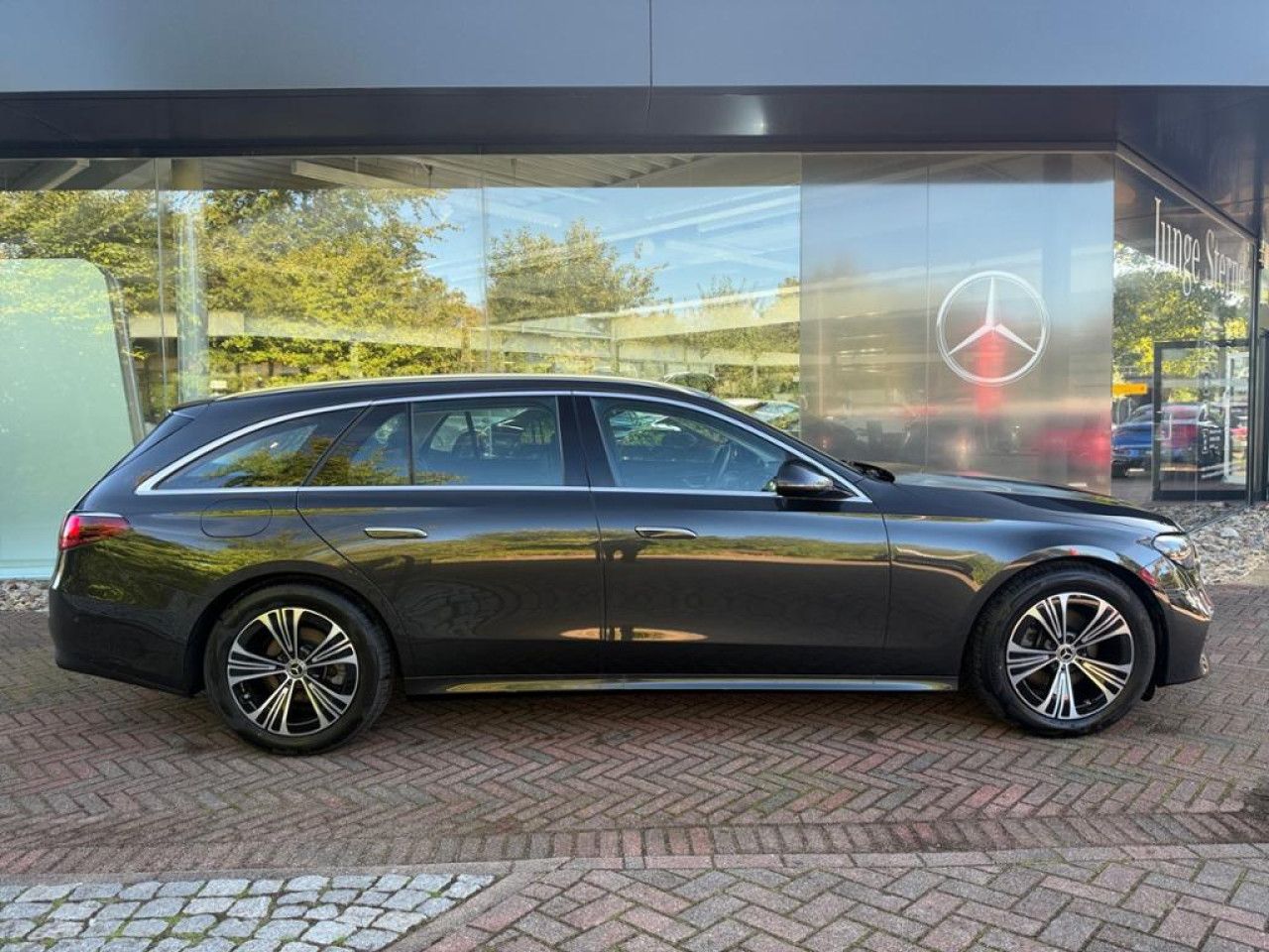 Mercedes-Benz E-Klasse – Bild 27